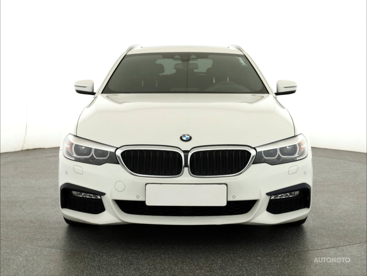 BMW Řada 5, 2017 - pohled č. 2