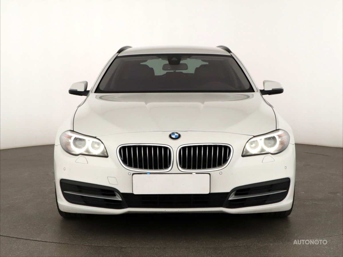 BMW Řada 5, 2016 - pohled č. 2