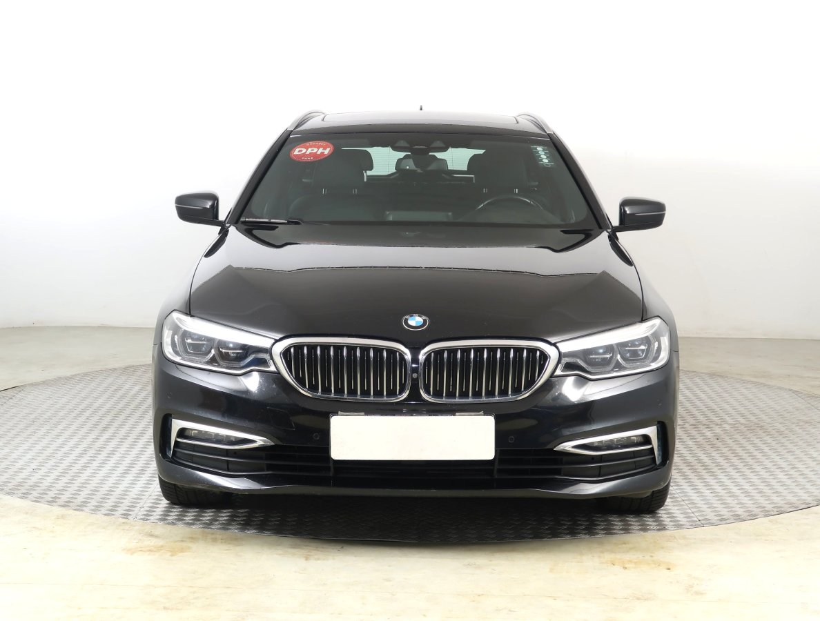 BMW Řada 5, 2018 - pohled č. 2