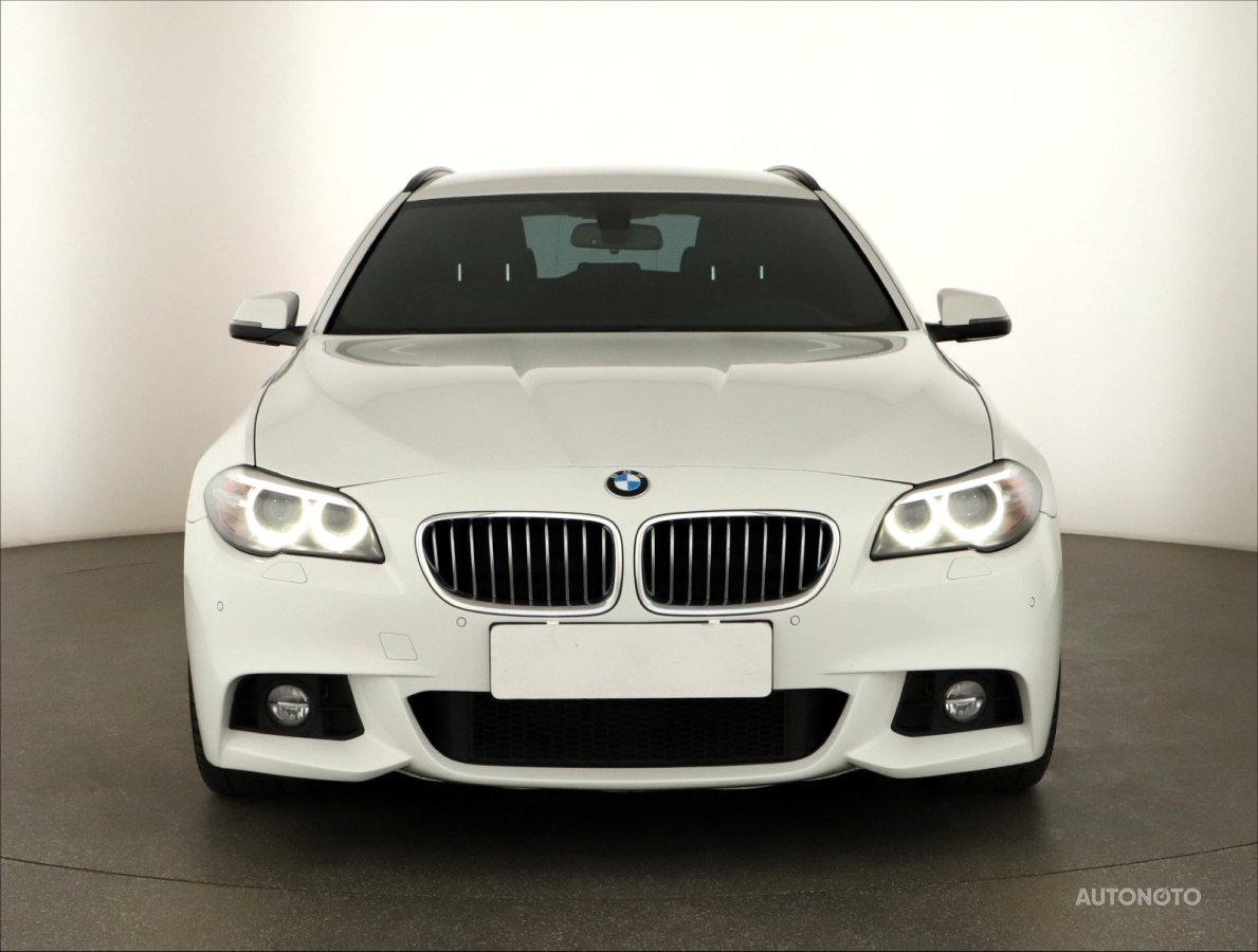 BMW Řada 5, 2016 - pohled č. 2