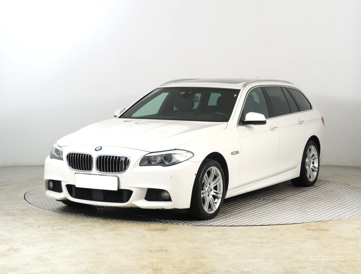 BMW Řada 5, 2013 - pohled č. 3