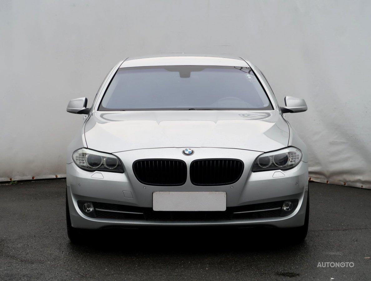 BMW Řada 5, 2012 - pohled č. 2