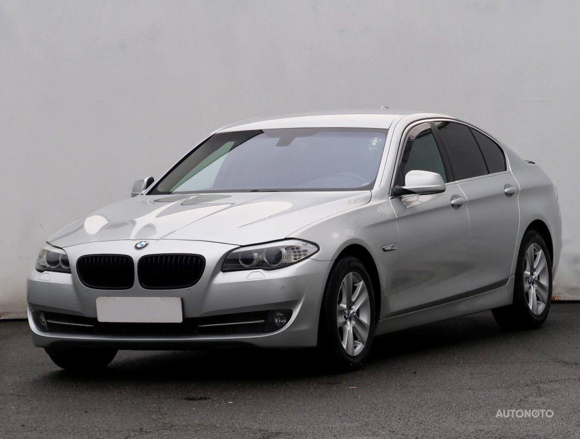 BMW Řada 5, 2012 - pohled č. 3