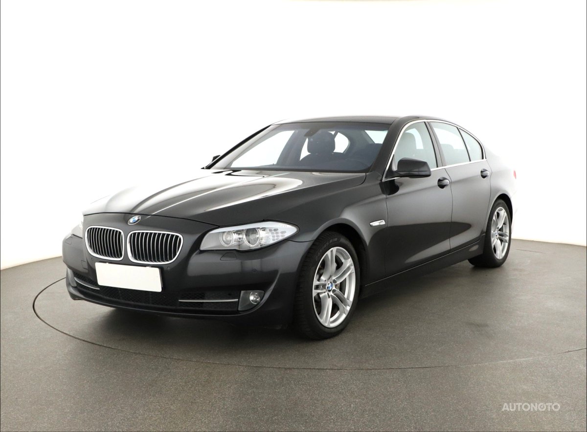 BMW Řada 5, 2011 - pohled č. 3