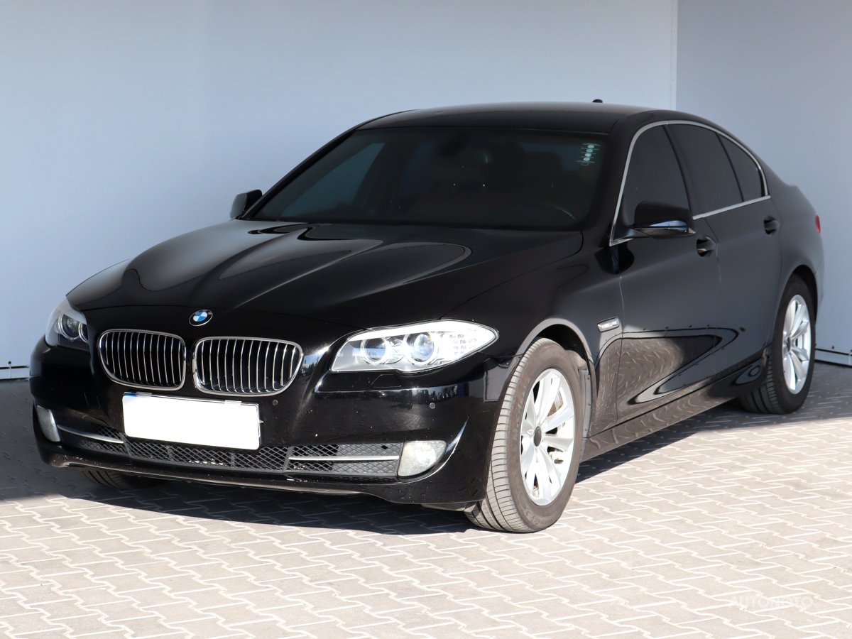 BMW Řada 5, 2012 - pohled č. 3