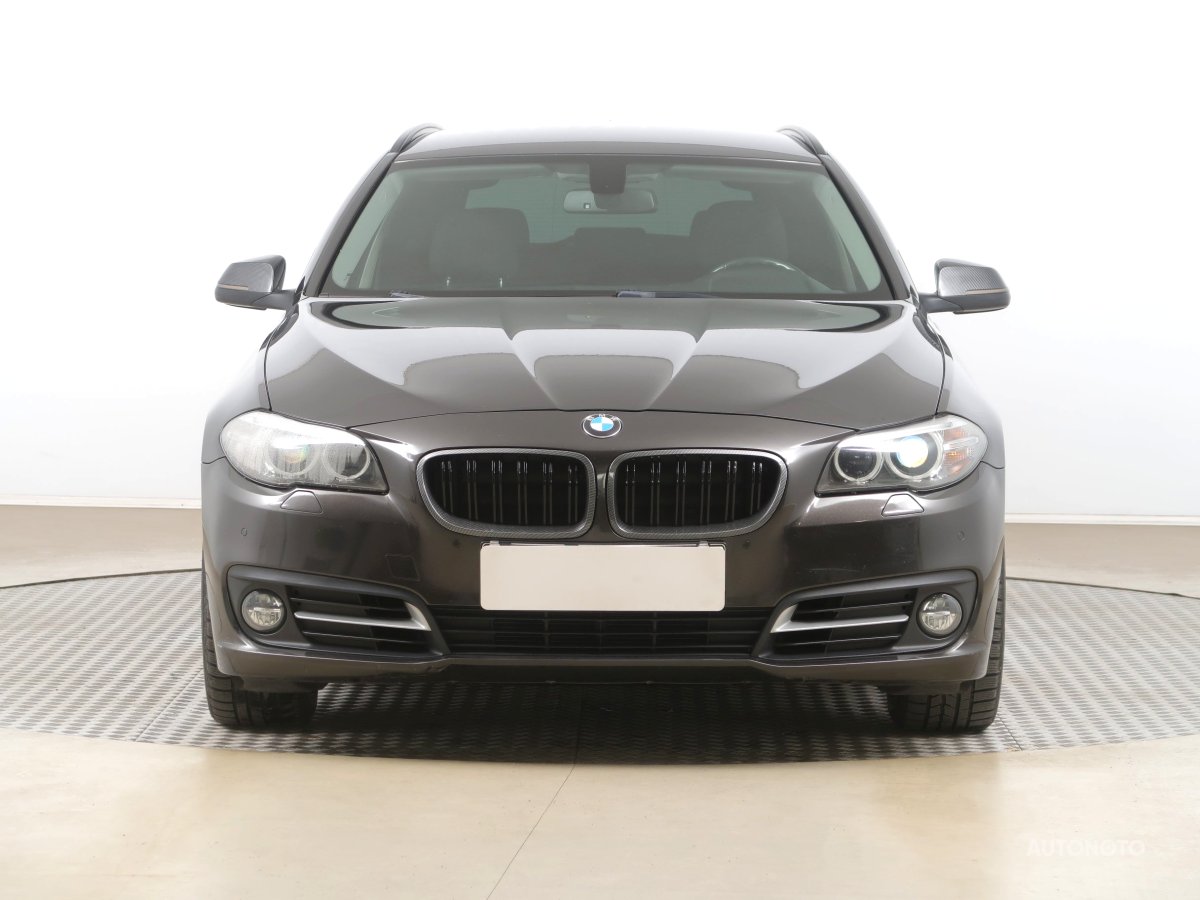 BMW Řada 5, 2015 - pohled č. 2