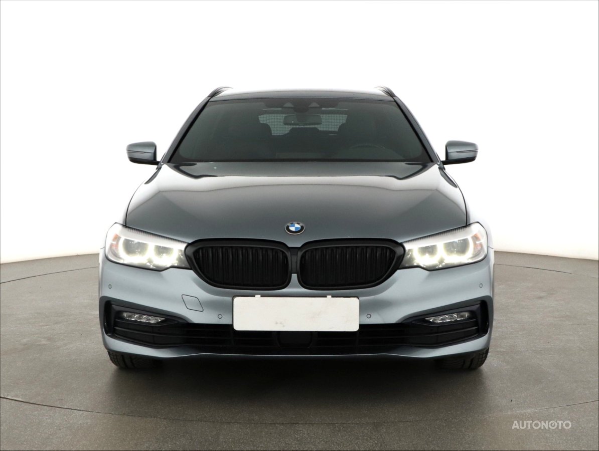 BMW Řada 5, 2018 - pohled č. 2