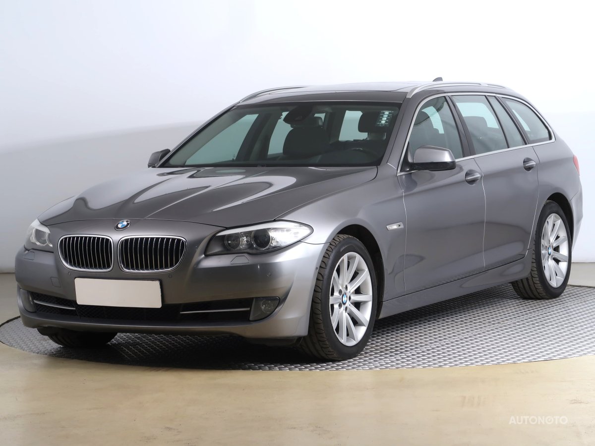 BMW Řada 5, 2010 - pohled č. 3