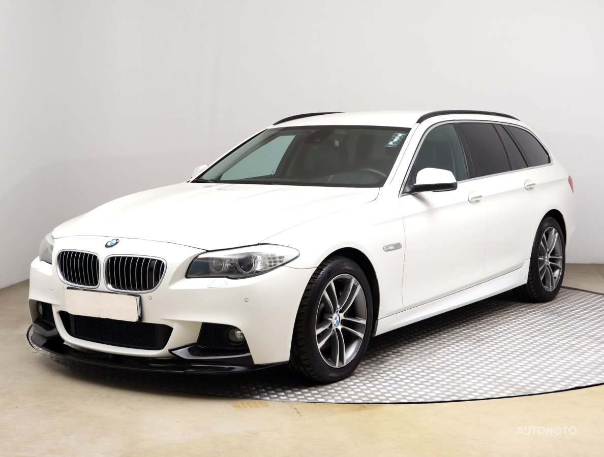 BMW Řada 5, 2012 - pohled č. 3