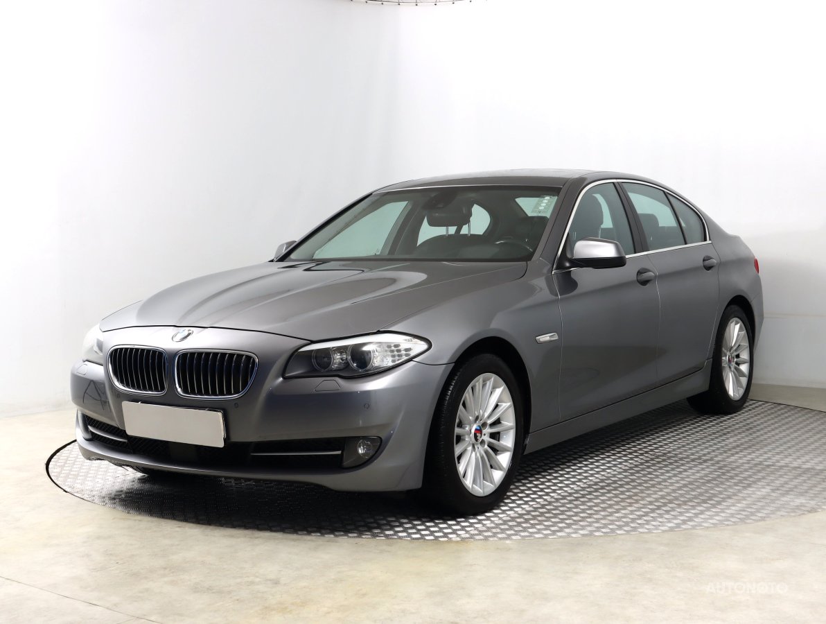 BMW Řada 5, 2011 - pohled č. 3