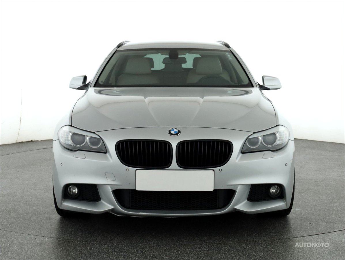 BMW Řada 5, 2011 - pohled č. 2