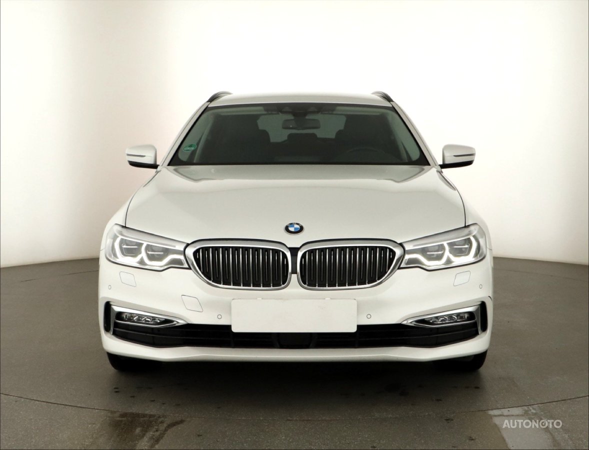 BMW Řada 5, 2018 - pohled č. 2