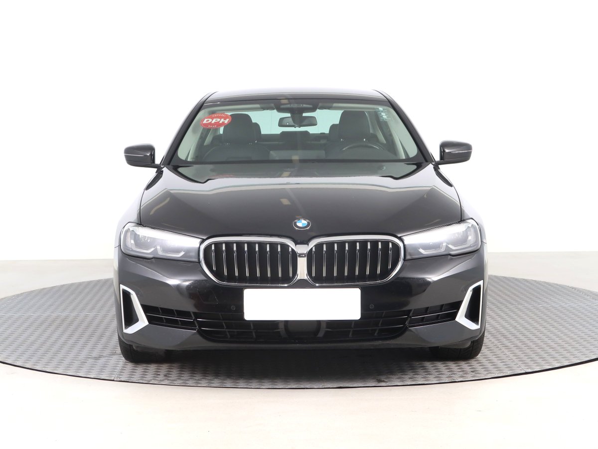 BMW Řada 5, 2021 - pohled č. 2