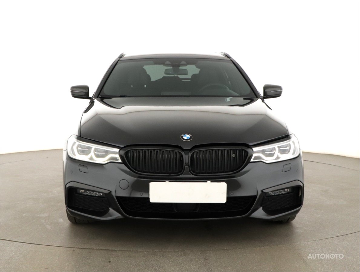 BMW Řada 5, 2018 - pohled č. 2