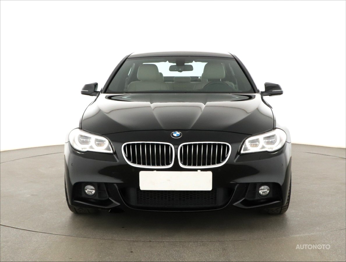 BMW Řada 5, 2016 - pohled č. 2