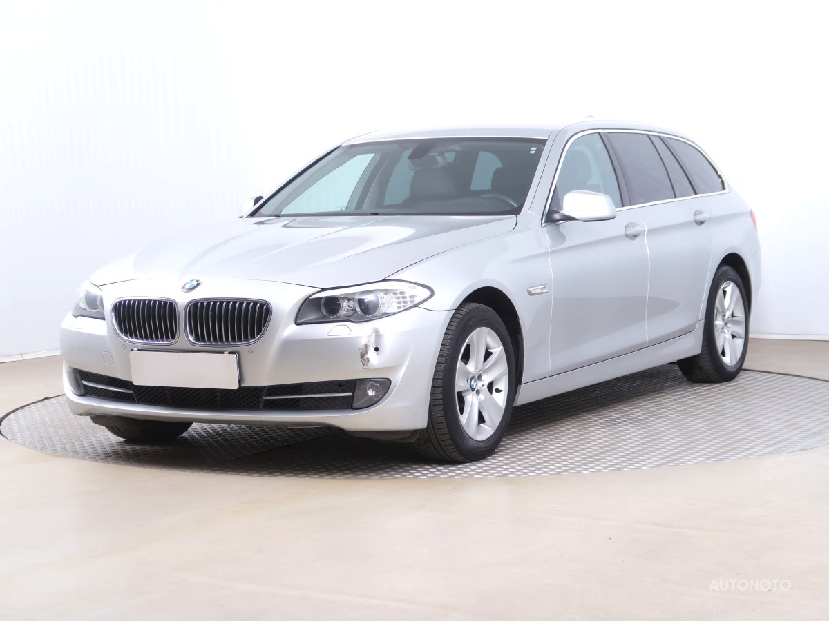 BMW Řada 5, 2013 - pohled č. 3