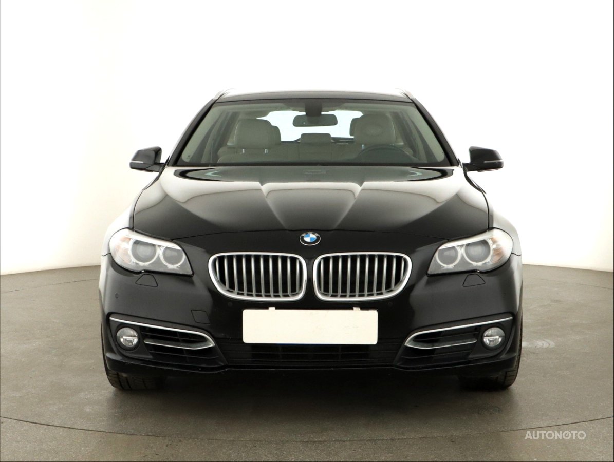 BMW Řada 5, 2013 - pohled č. 2