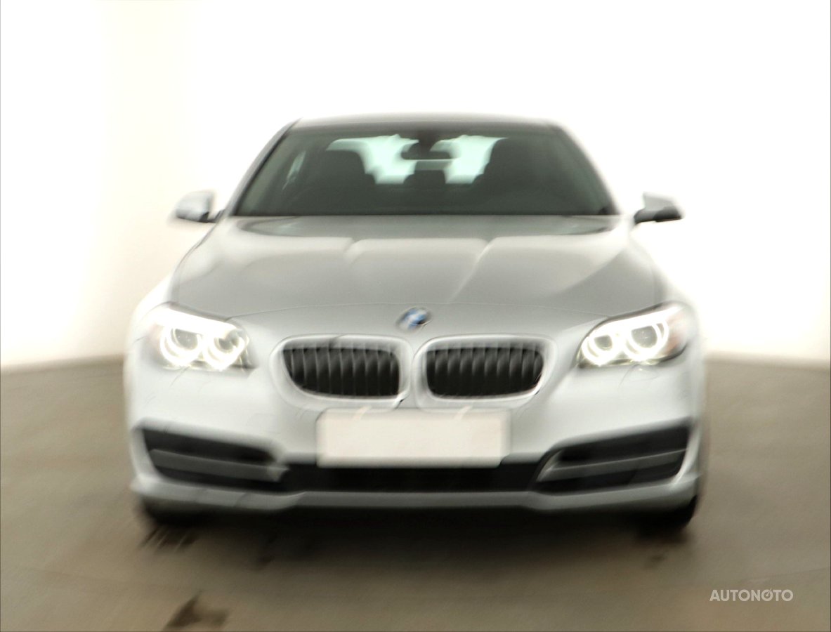 BMW Řada 5, 2016 - pohled č. 2