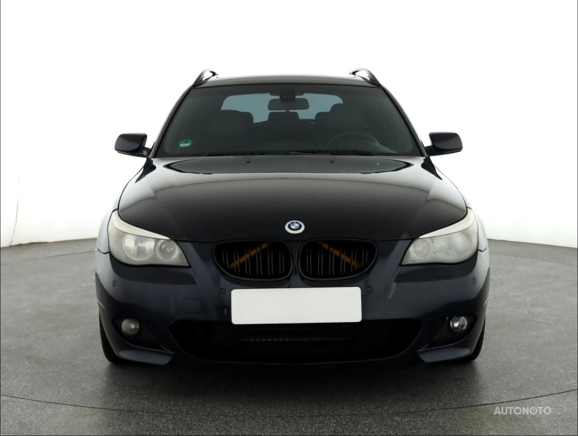 BMW Řada 5, 2005 - pohled č. 2