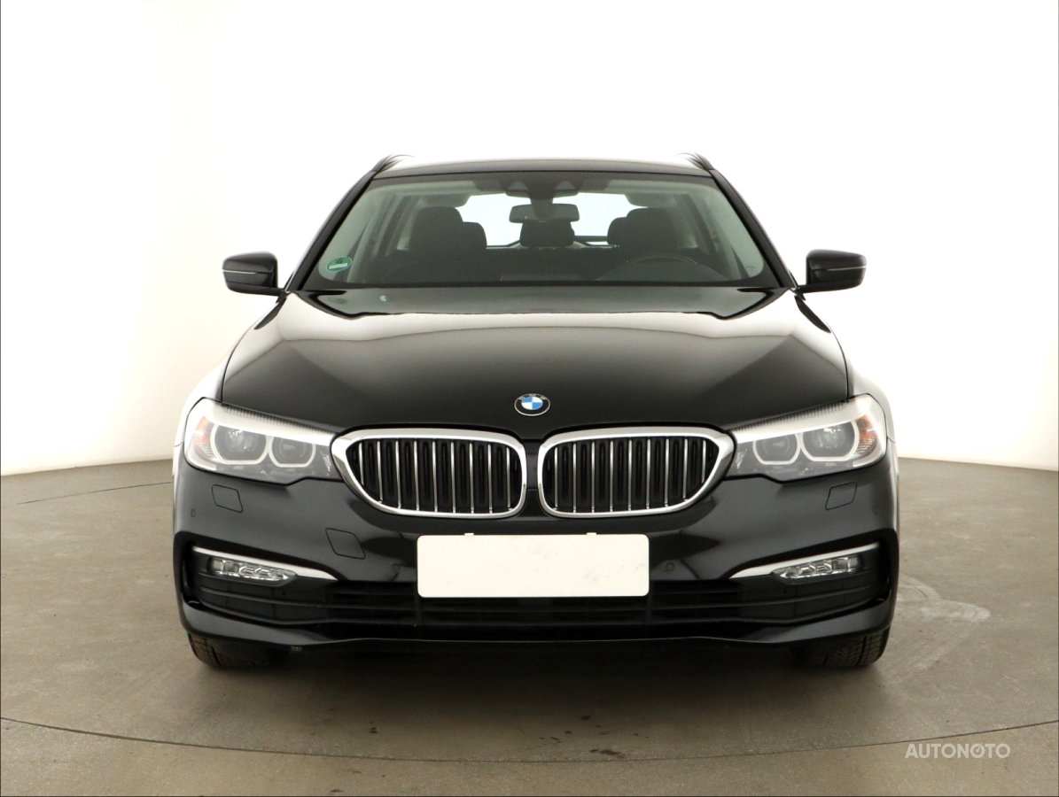 BMW Řada 5, 2017 - pohled č. 2