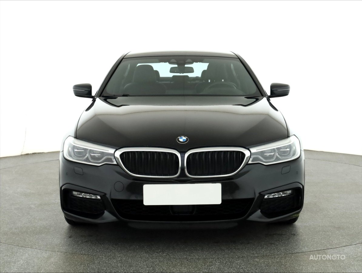 BMW Řada 5, 2017 - pohled č. 2