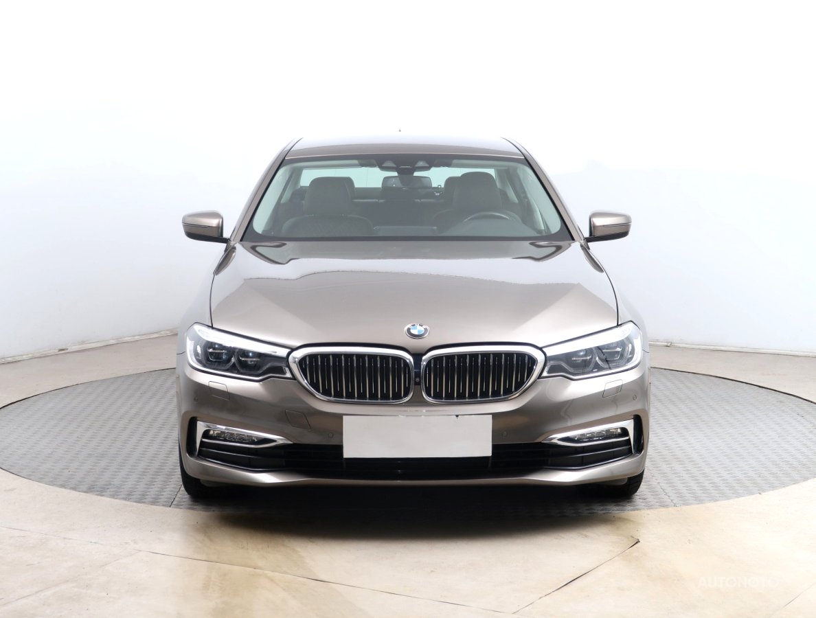 BMW Řada 5, 2017 - pohled č. 2