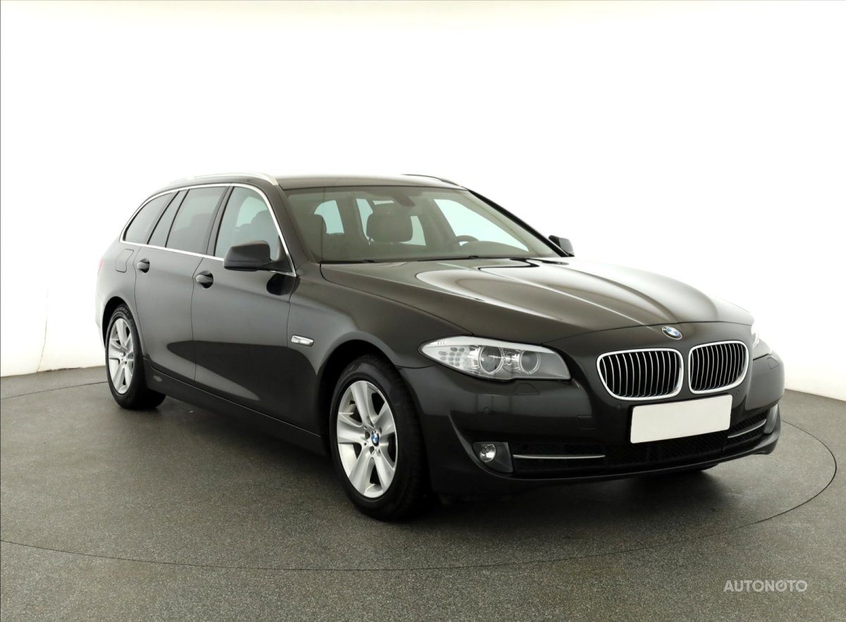 BMW Řada 5, 2012 - celkový pohled