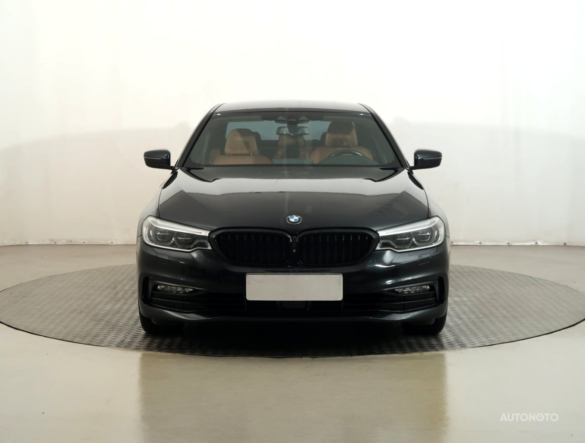 BMW Řada 5, 2017 - pohled č. 2