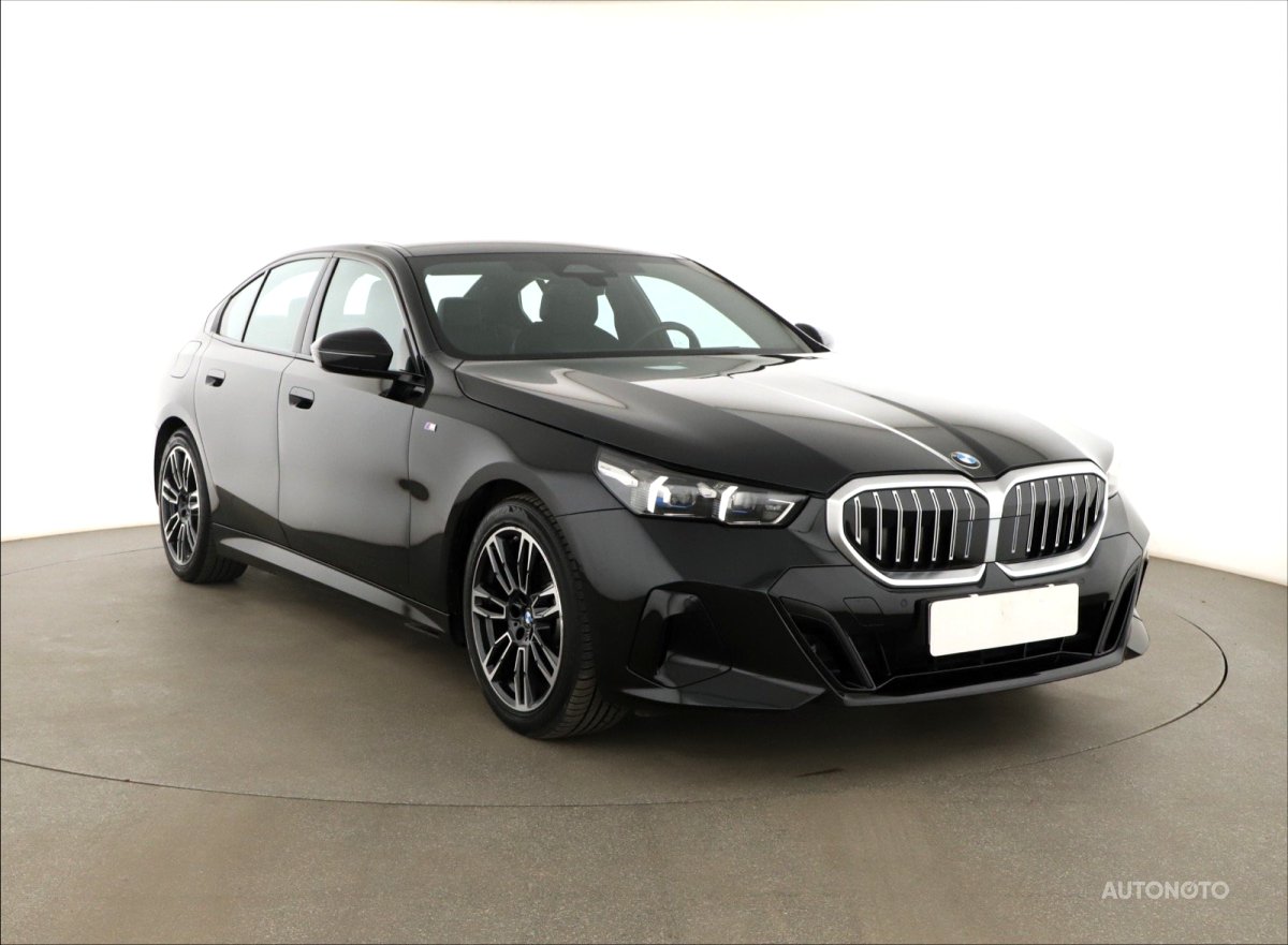 BMW Řada 5, 2023 - celkový pohled