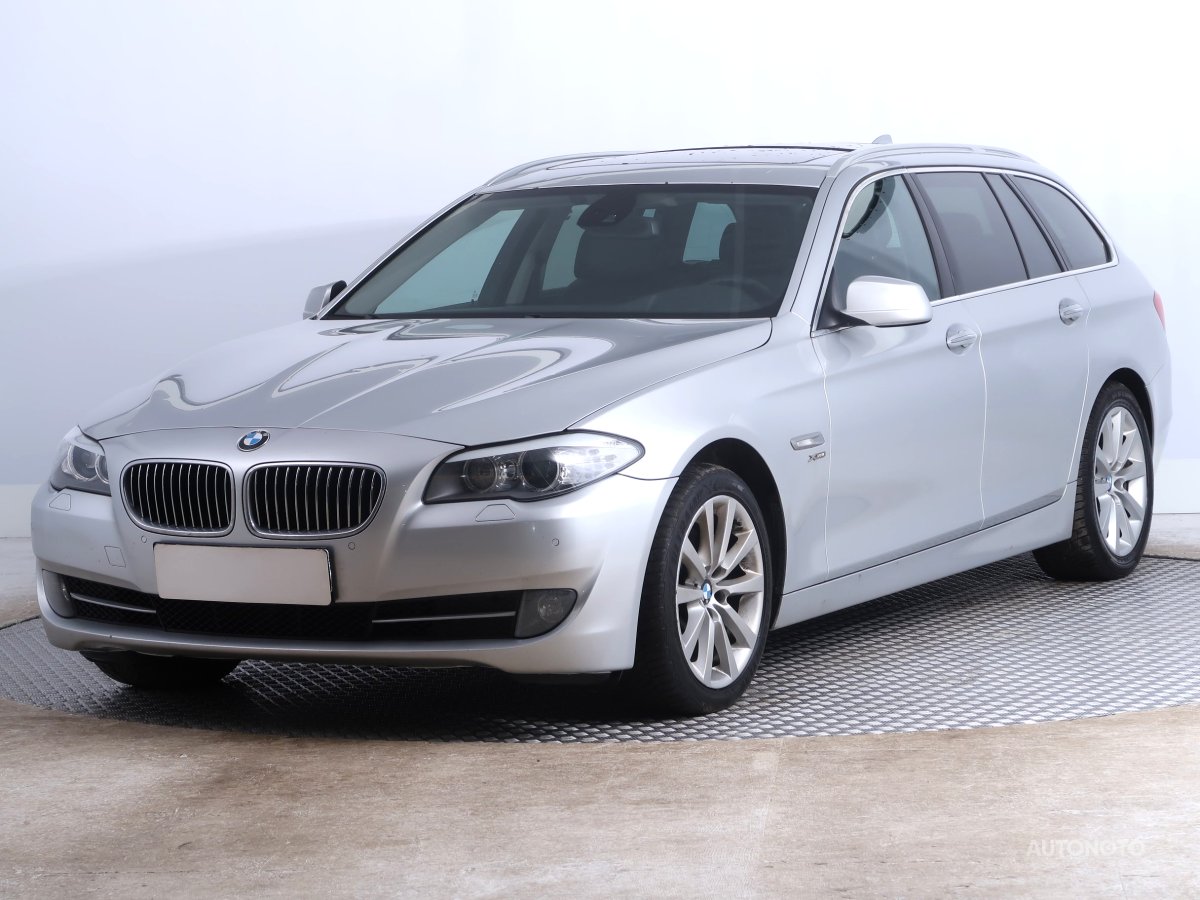 BMW Řada 5, 2012 - pohled č. 3