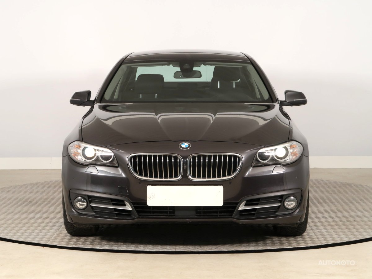 BMW Řada 5, 2014 - pohled č. 2
