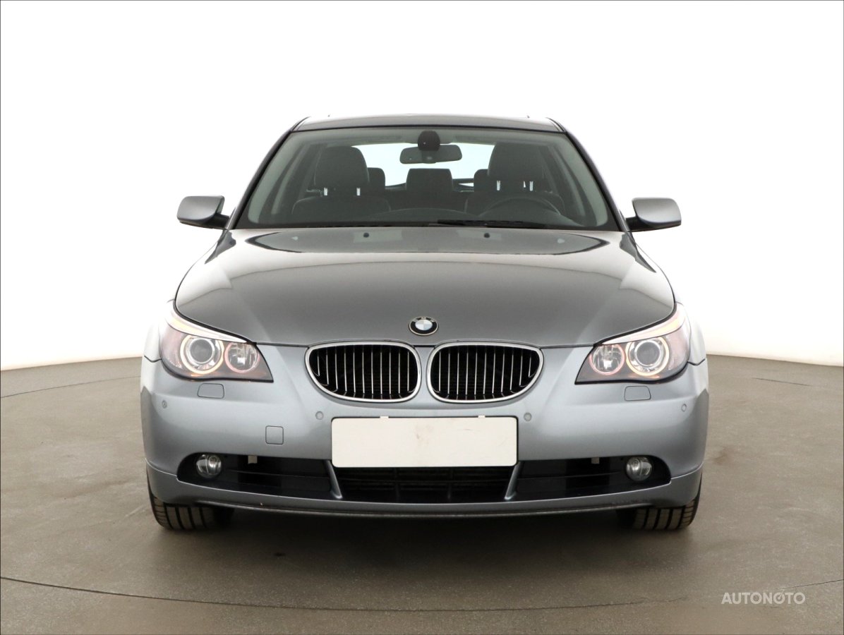 BMW Řada 5, 2006 - pohled č. 2