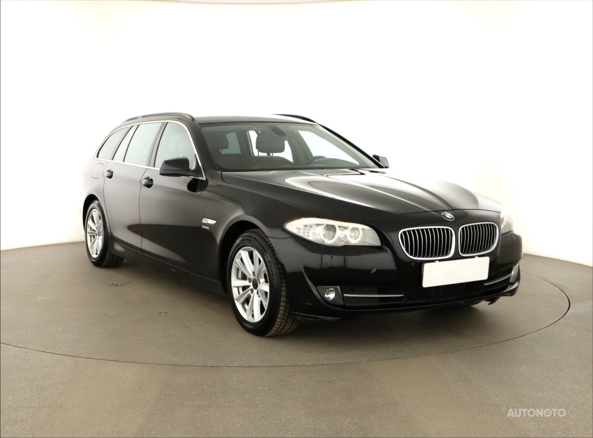 BMW Řada 5, 2011 - celkový pohled