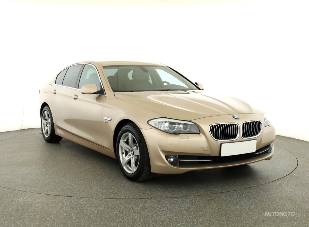 BMW Řada 5, 2011 - celkový pohled