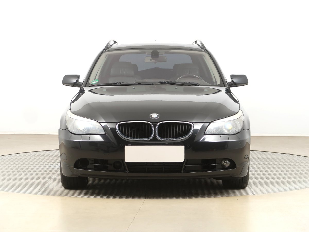 BMW Řada 5, 2005 - pohled č. 2