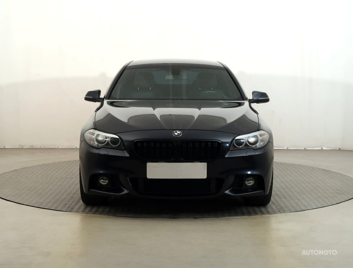 BMW Řada 5, 2014 - pohled č. 2