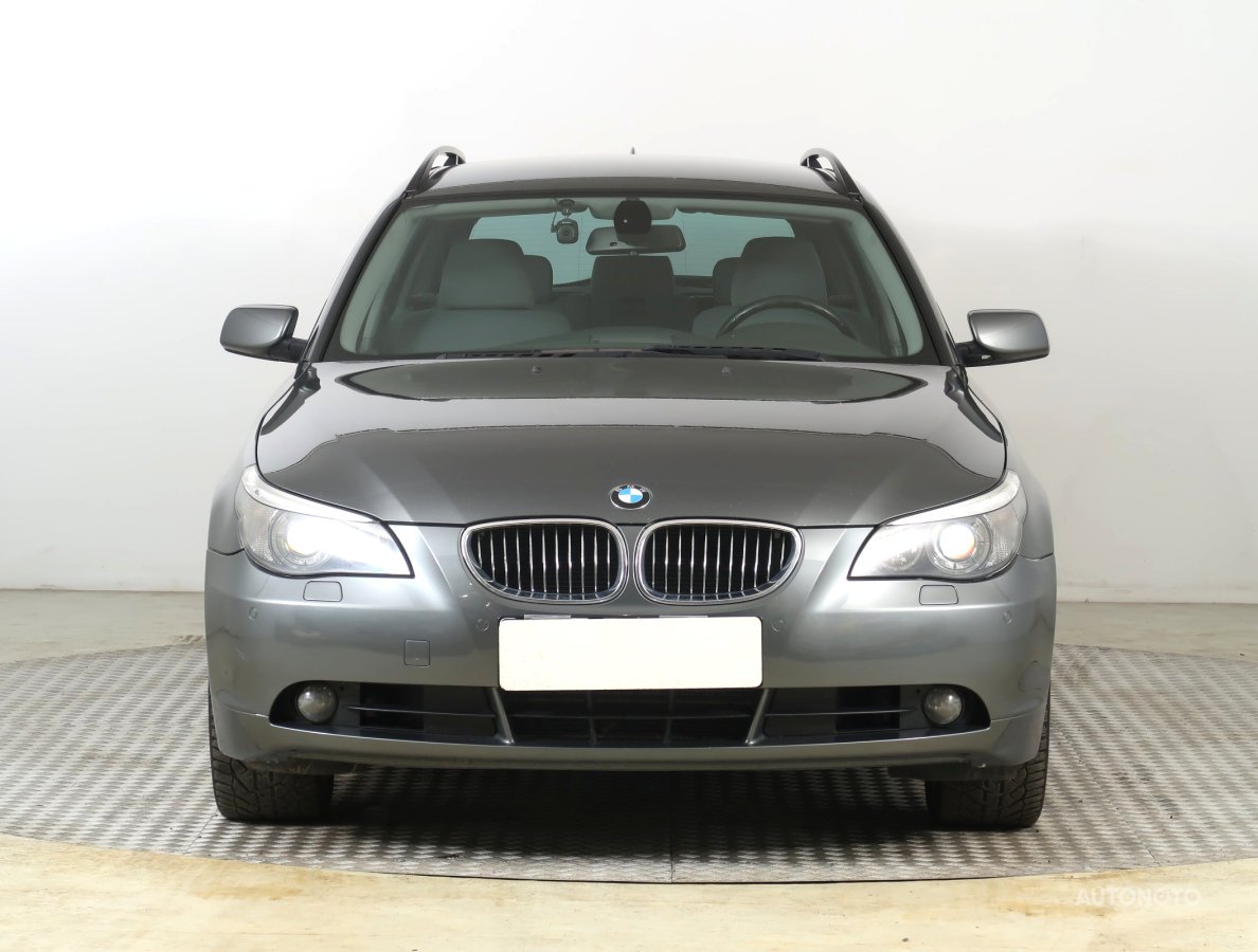 BMW Řada 5, 2006 - pohled č. 2