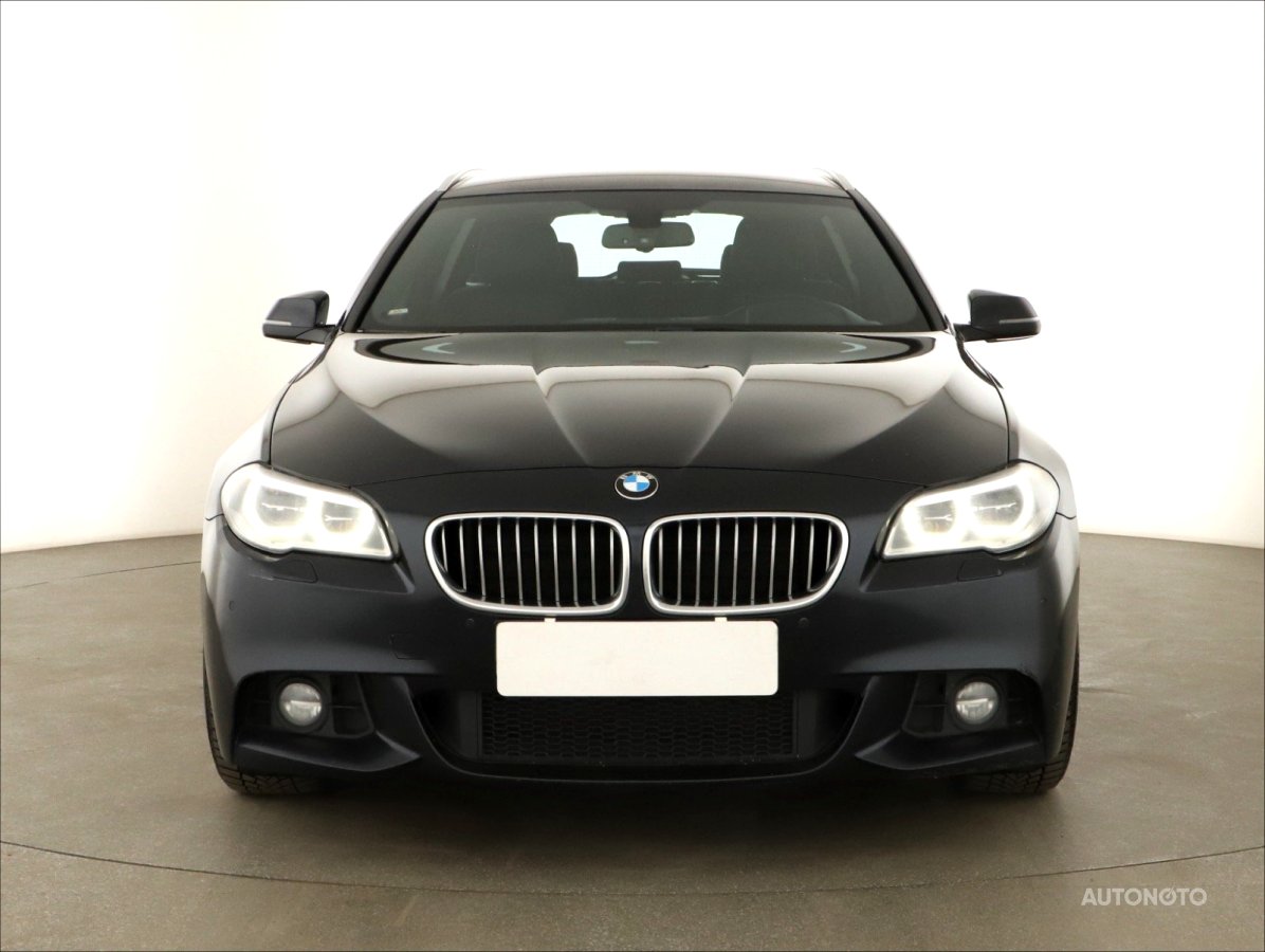 BMW Řada 5, 2015 - pohled č. 2