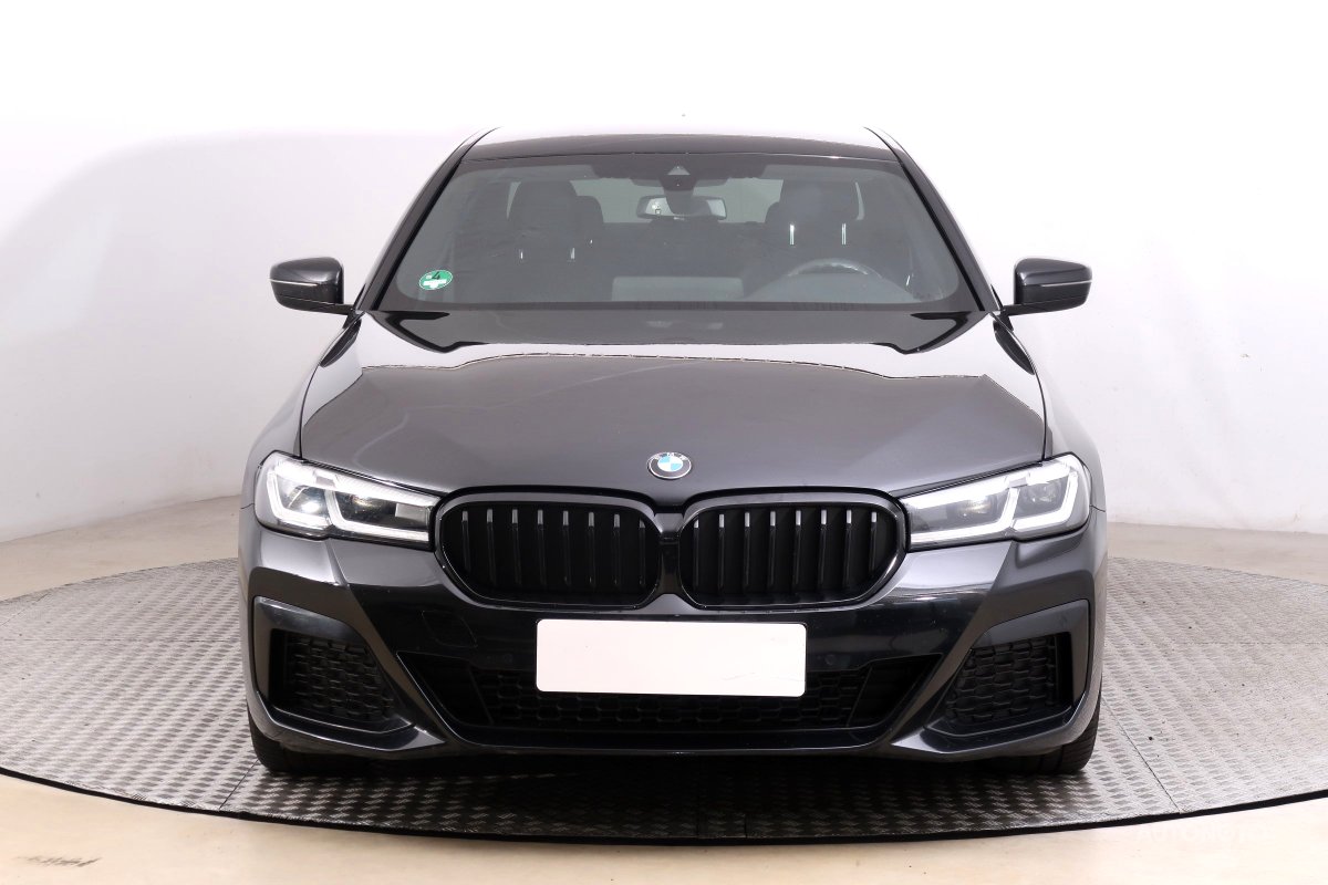 BMW Řada 5, 2022 - pohled č. 2