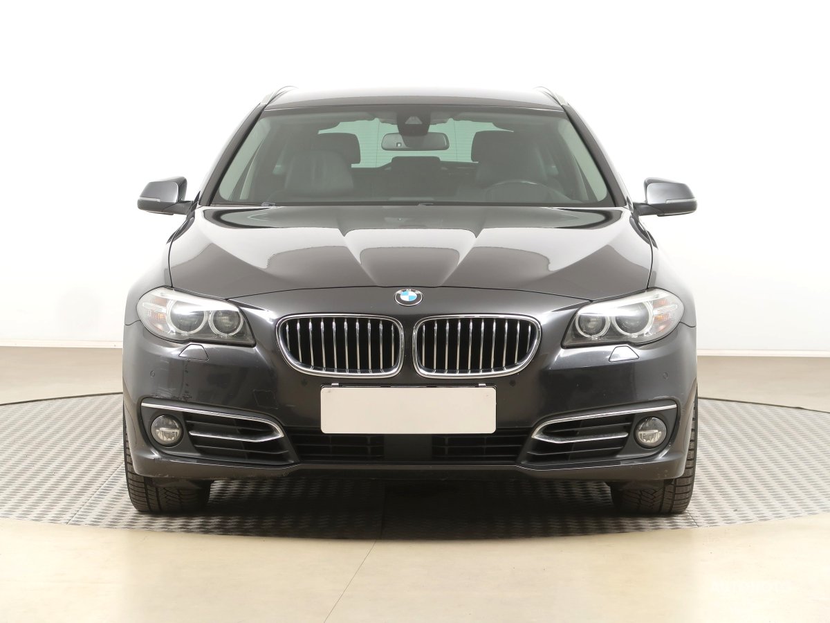 BMW Řada 5, 2014 - pohled č. 2