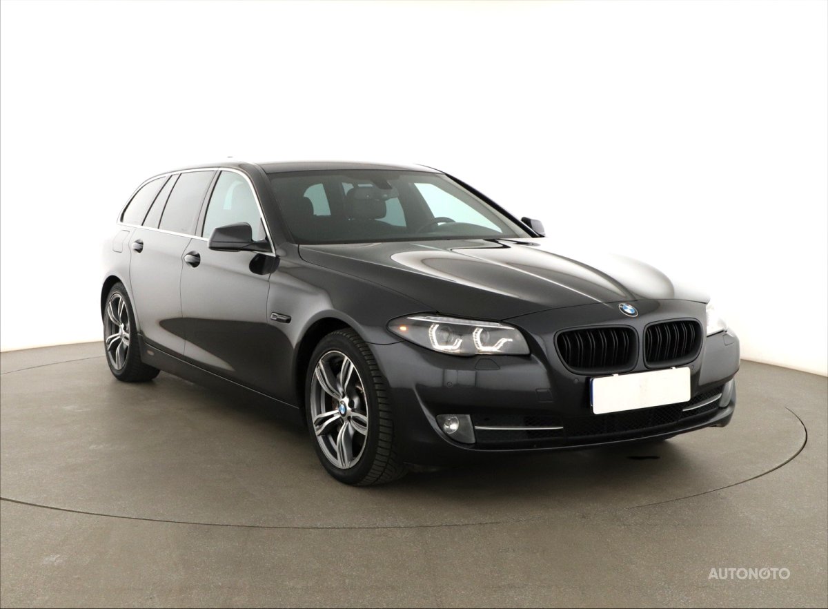 BMW Řada 5, 2012 - celkový pohled