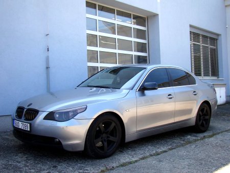 BMW Řada 5, 2003 - pohled č. 2