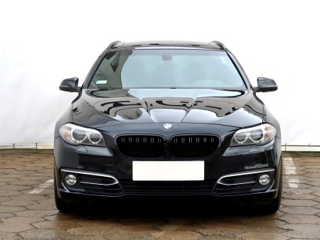 BMW Řada 5, 2014 - pohled č. 2