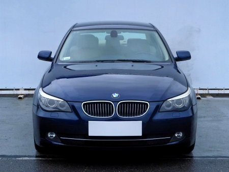 BMW Řada 5, 2009 - pohled č. 2
