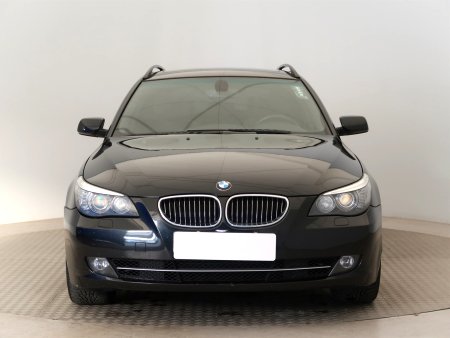 BMW Řada 5, 2009 - pohled č. 2