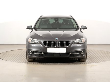 BMW Řada 5, 2016 - pohled č. 2