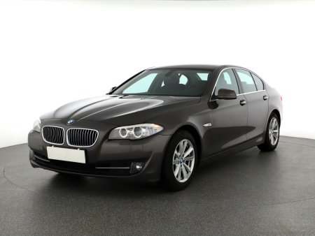 BMW Řada 5, 2012 - pohled č. 3