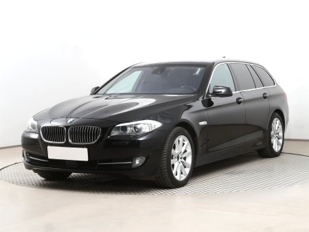 BMW Řada 5, 2011 - pohled č. 3