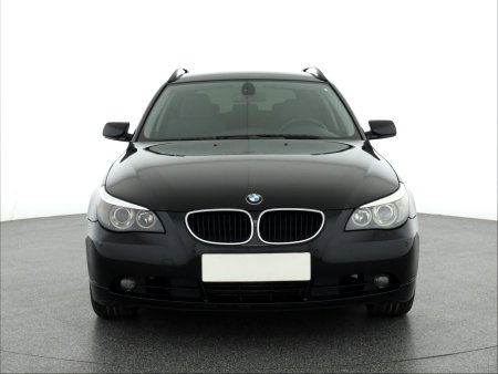 BMW Řada 5, 2005 - pohled č. 2