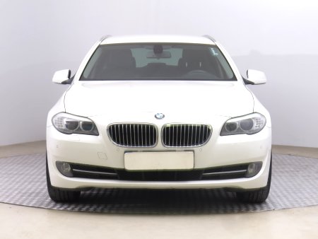 BMW Řada 5, 2011 - pohled č. 2